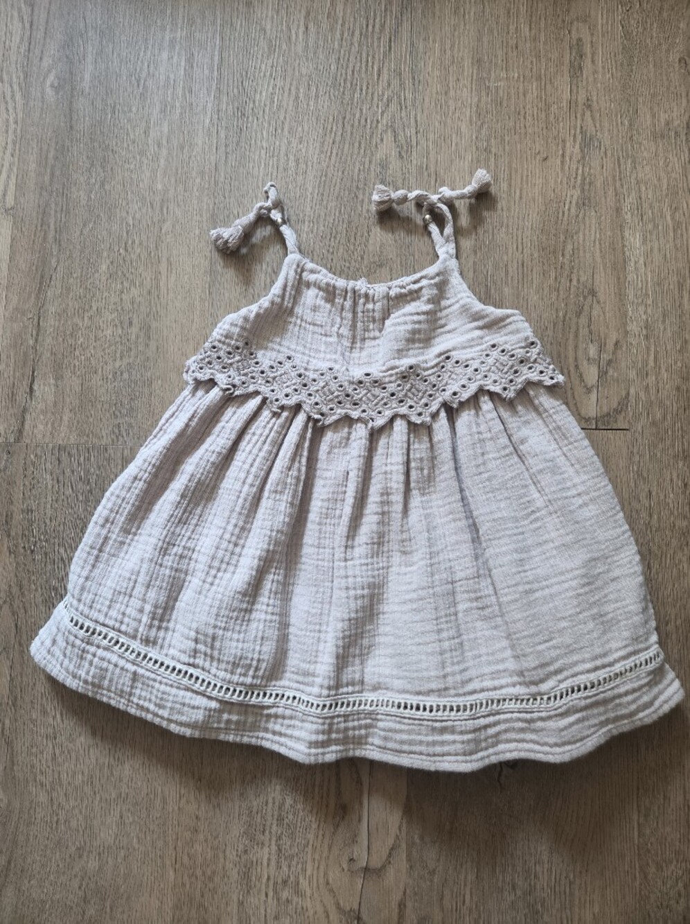 Rachel Zoe light beige textured sundress